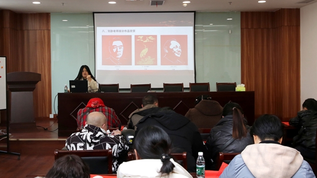 非遺剪紙傳承人受邀授課，帶領(lǐng)這批特殊學(xué)員一起“剪”出希望