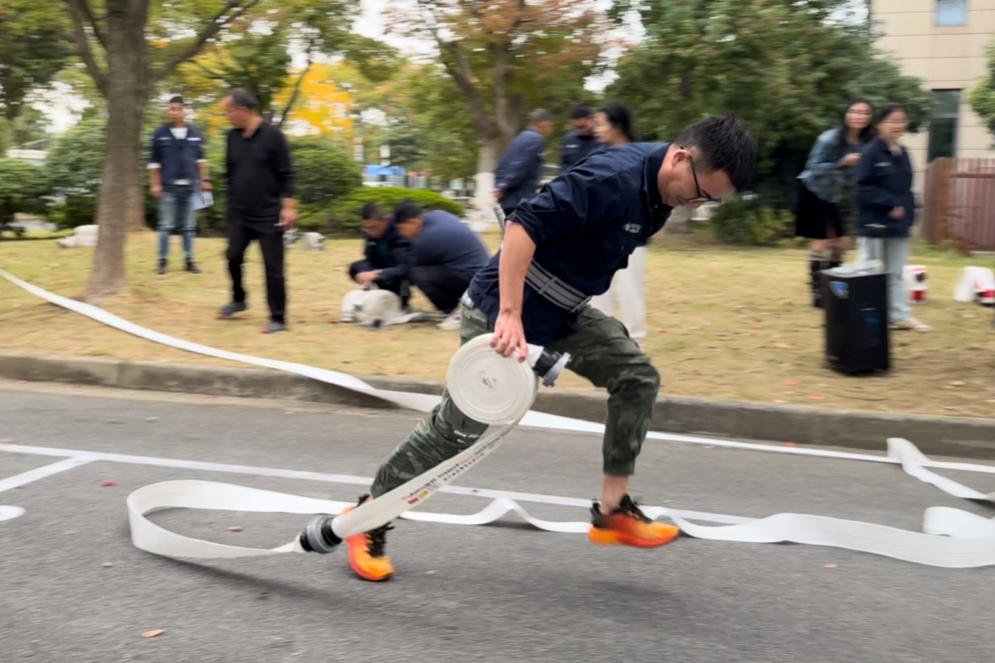 南通水務(wù)集團舉辦消防技能考核